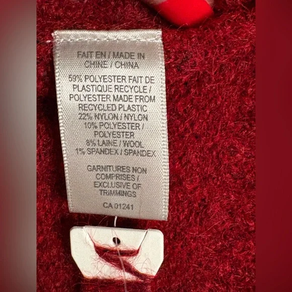 Simons Jewel Button Fuzzy Knit Sweater Red Size XS Statement Button Cardigan - Picture 9 of 13